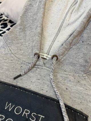 Sudadera gris vintage efecto desgastado