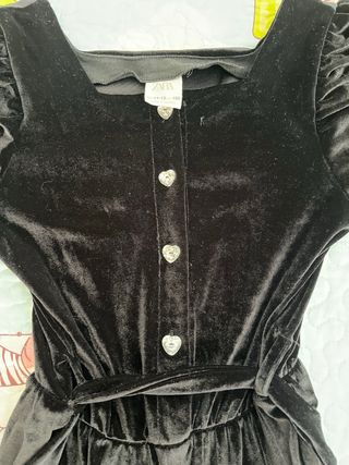 Mono fiesta Zara niña negro
Talla 11-12