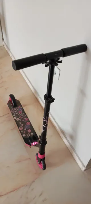 Patín infantil con diseño floral
