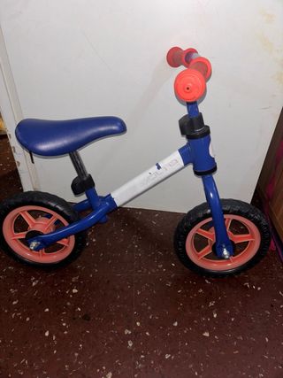 Bicicleta equilibrio infantil azul y naranja