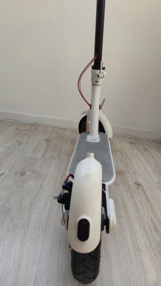 Patinete eléctrico Xiaomi M365 blanco