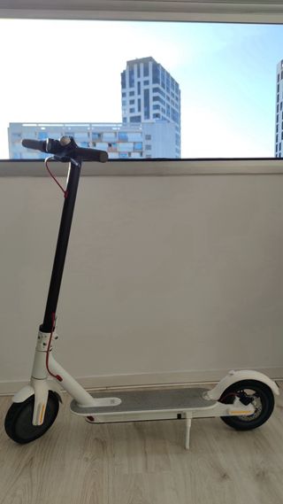 Patinete eléctrico Xiaomi M365 blanco