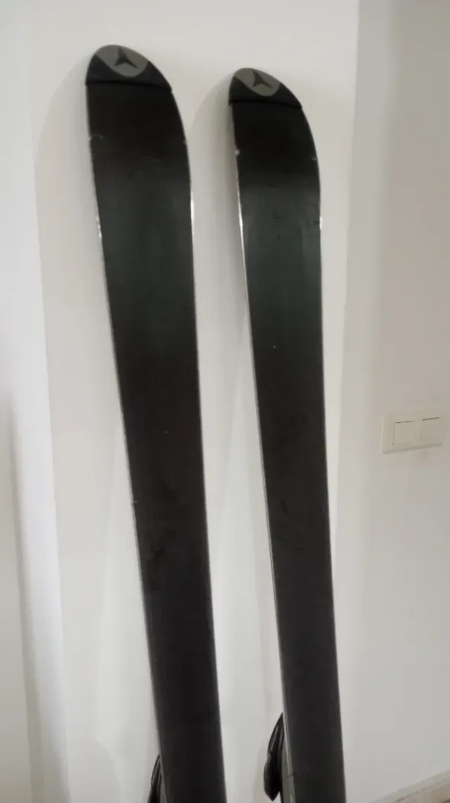 Esquís 170 cm con palos