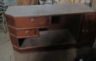 Cómoda antigua de madera
