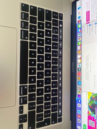 MacBook Pro 16” 2019 Plata 2.3GHz i9 8 nucleos 1TB
