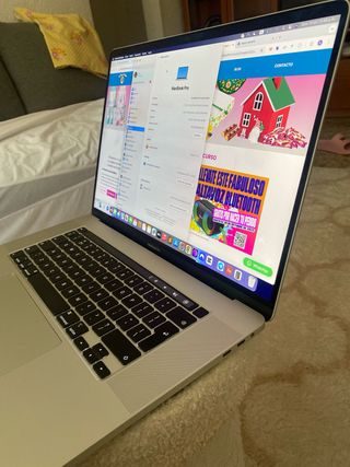 MacBook Pro 16” 2019 Plata 2.3GHz i9 8 nucleos 1TB