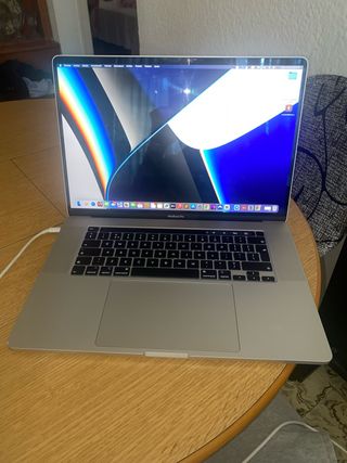 MacBook Pro 16” 2019 Plata 2.3GHz i9 8 nucleos 1TB