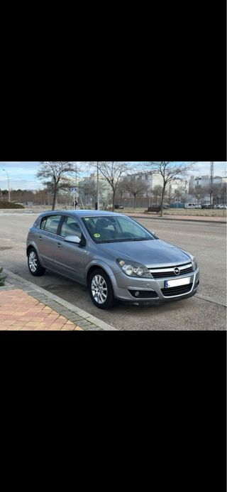 Opel Astra 2004