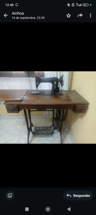 Máquina de coser Sigma antigua