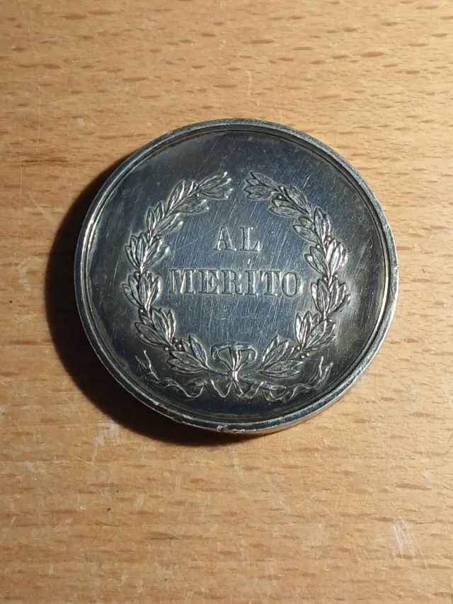 Medalla Al Mérito Plata