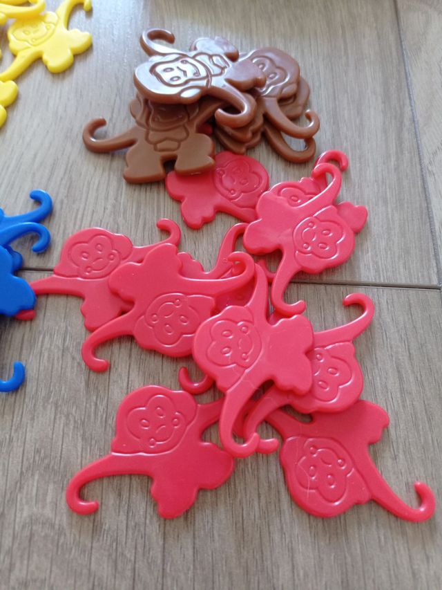 Cuelga Monos IMC Juego de Mesa