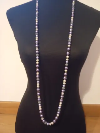 Collar largo perlas Mallorca lila