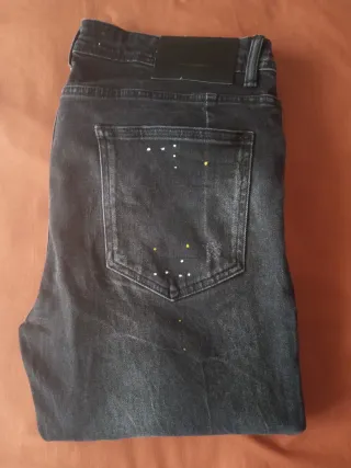Jeans negros hombre Zara