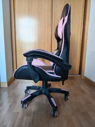 Silla Gaming GAME Negra y Rosa. Talla mediana.
