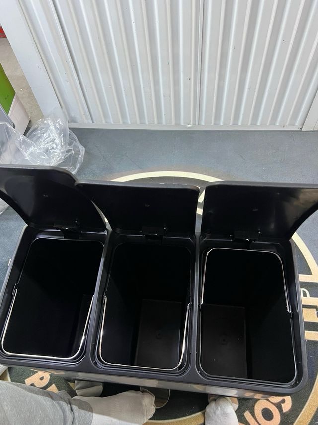 Cubo de Basura Triple Amig 45 L con Pedales