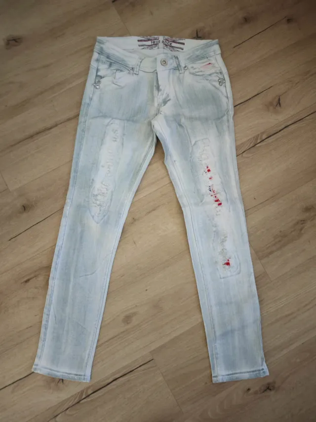 Vaqueros True Rock desgastados