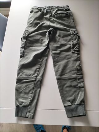 Pantalones cargo pull bear XS