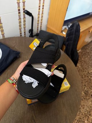 Sandalias Skechers Go Walk Flex Belle Negras