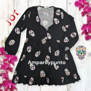 Vestido negro calaveras 