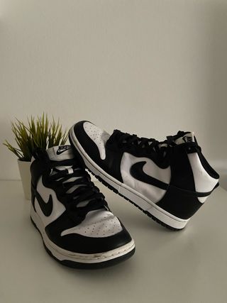 Nike Dunk High Panda