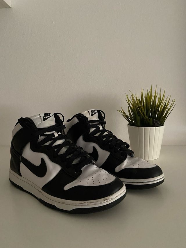 Nike Dunk High Panda