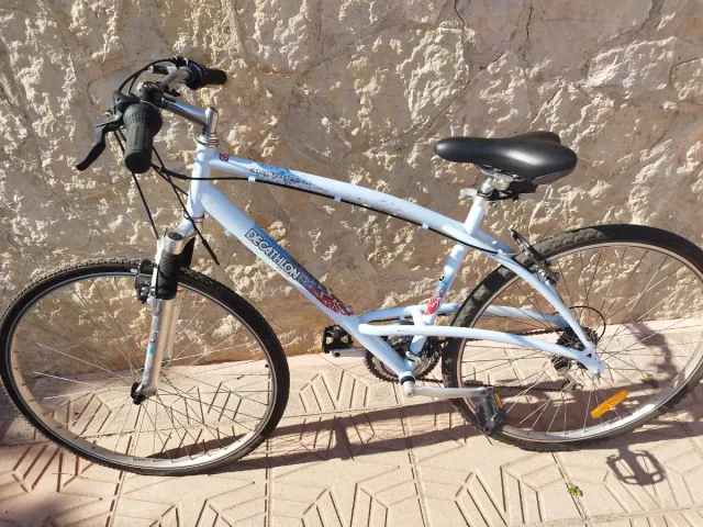Bicicleta Decathlon Blanca