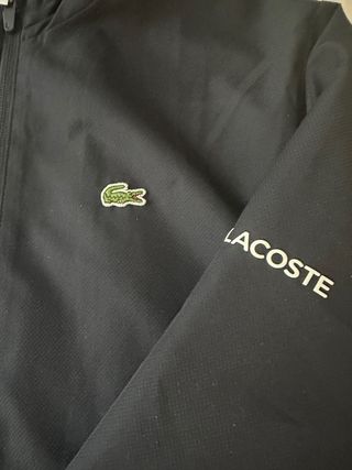 Chaqueta Lacoste Azul T- 16 años, 100% poliéster.