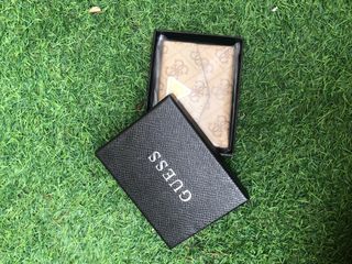 Cartera Guess Beige y Marrón