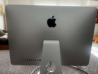 iMac de 21,5 pulgadas (Finales 2015)