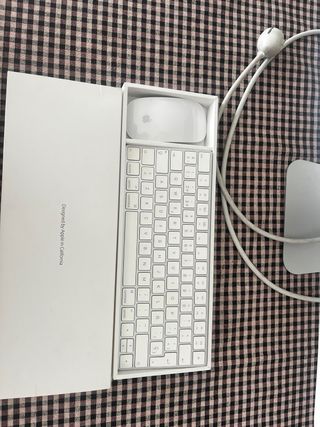 iMac de 21,5 pulgadas (Finales 2015)
