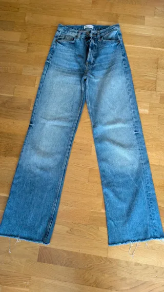 Pantalón vaquero ancho azul