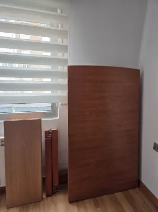 Mesa comedor extensible madera, sin las sillas.