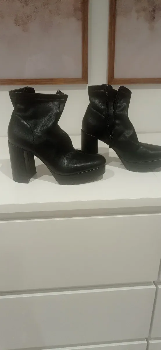 Botines negros de plataforma