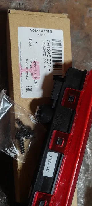 Luz de freno Volkswagen T5 7E0945097H Transporter