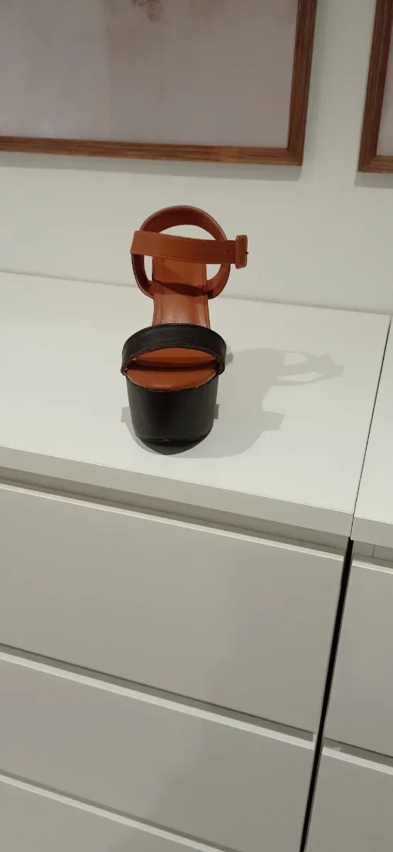 Sandalias de plataforma marrones