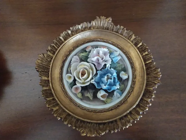  Piatti decorativi con fiori 