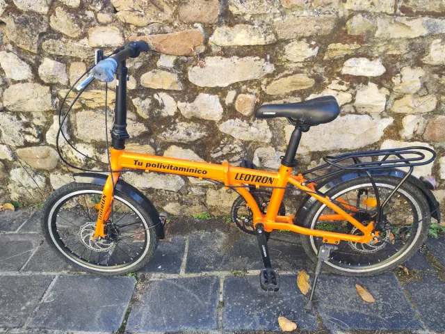 Bici plegable naranja LEOTRON