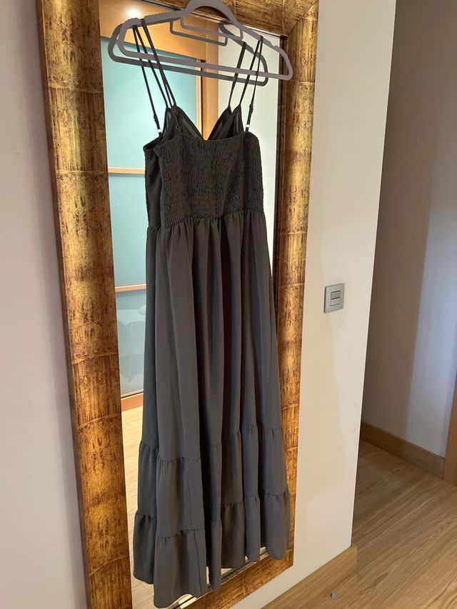 Vestido largo tirantes verde militar