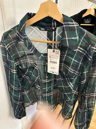 Camisa Zara cuadros verde talla XS