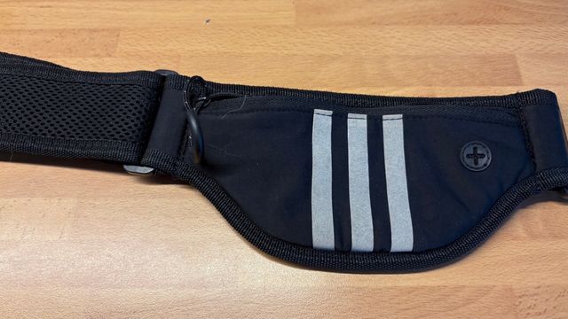 Riñonera Adidas Negra