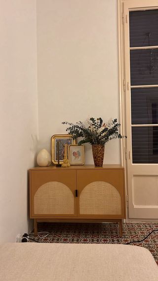 Aparador vintage ratán 2 puertas amarillo