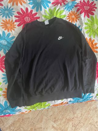 Sudadera Nike Negra
