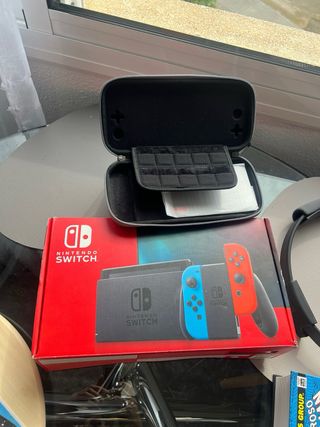 Nintendo Switch 