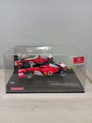Coche Scalextric Ferrari F2002 V10