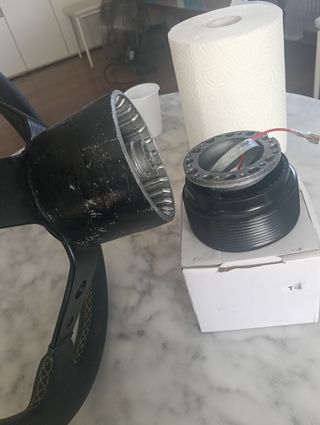 Volante OMP Negro con detalles amarillos