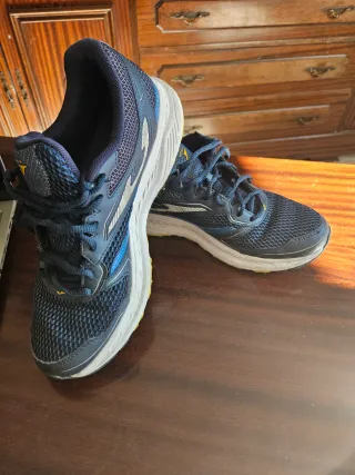 Zapatillas Joma Azul y Blanco