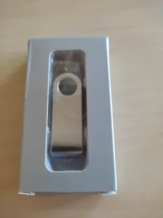 Pendrive Plata