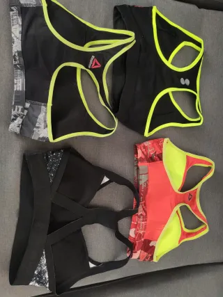 Pack 4 Tops Deportivos Reebok Talla XS