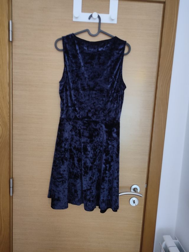 Vestido de veludo azul.marca Coquelicot