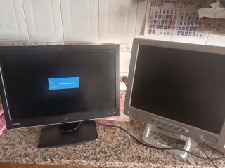 2 Monitores Negro/Plata